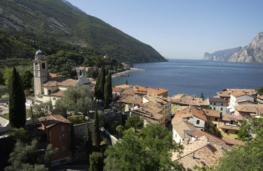 Hotel Piccolo Mondo Torbole Sul Garda Eksteriør bilde