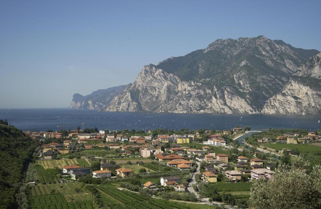 Hotel Piccolo Mondo Torbole Sul Garda Eksteriør bilde